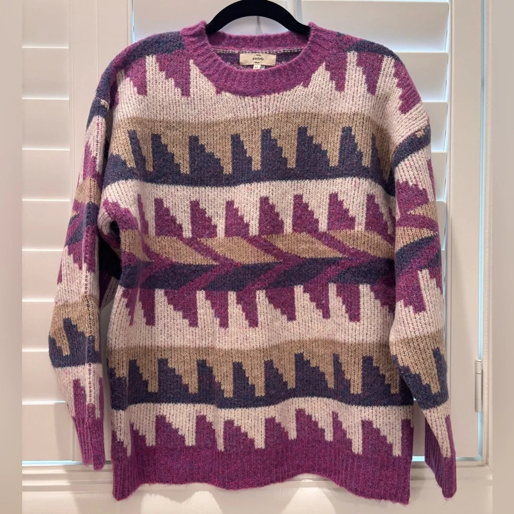 Entro Purple and Gray Geometric Sweater - Picture 3 of 6